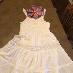 Pretty white sun dress